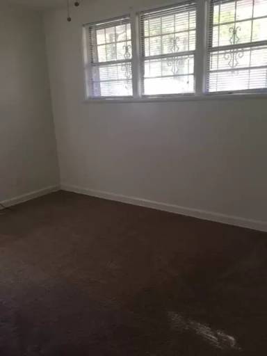 Main picture of 808 Poplar Dr