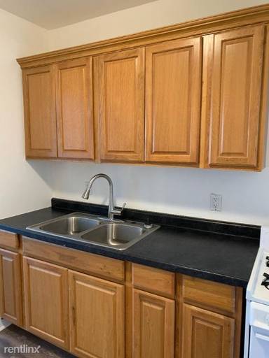 Main picture of 1016 Ogden Ave