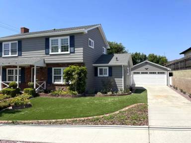 Main picture of 5233 Emerald St