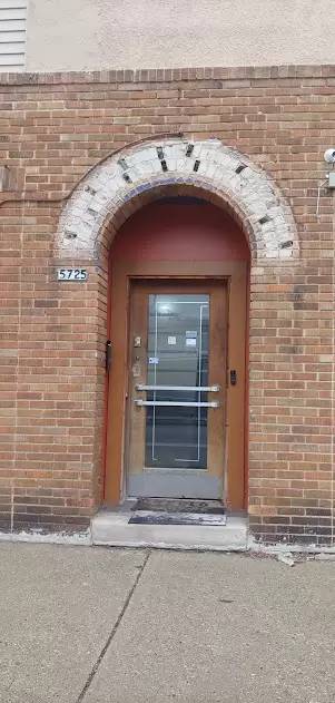 Main picture of 5725 W North Ave