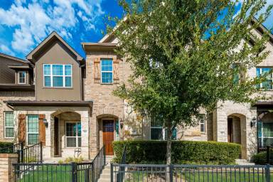 Main picture of 923 Whitehall Dr