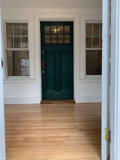Main picture of 21 Moraine St
