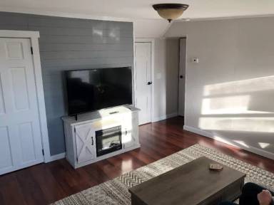 Main picture of 117 Bay View Ave