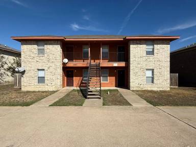 Main picture of 1007 Circle M Dr