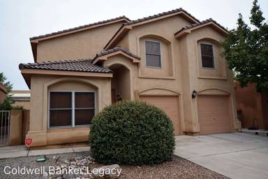 Main picture of 9208 Bluewood Ln NE