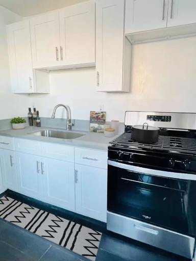 Main picture of 1131 E Washington Blvd