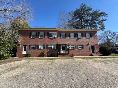 Main picture of 1202 Carolina Ave