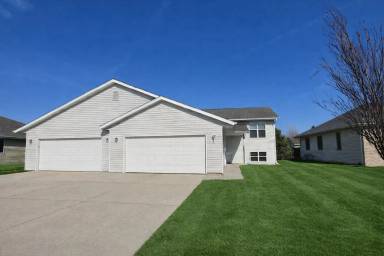 Main picture of 2716 N Wright Rd