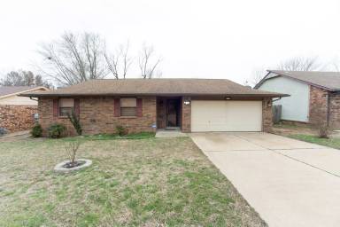 Main picture of 680 E 133rd Pl