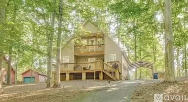 Main picture of 732 Boulder Pl