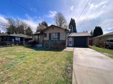 Main picture of 5850 NE Killingsworth St