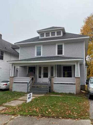 Main picture of 386 Crestwood Ave