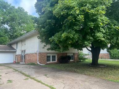 Main picture of 2641 Cardifs Ave
