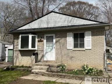 Main picture of 20759 Woodward St