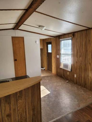 Main picture of 403 W Hillsboro St