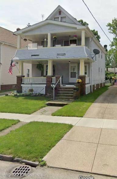 Main picture of 10605 Almira Ave