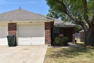 Main picture of 931 Maplewood St