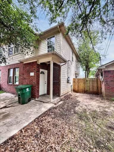 Main picture of 3733 Amos St