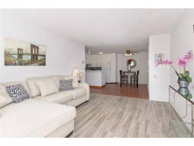 Main picture of 4600 Lamont St