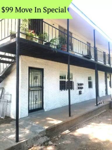 Main picture of 1025 S Wellington St