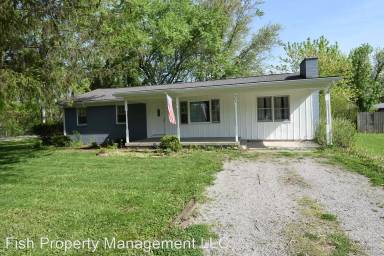 Main picture of 702 Lake Dr
