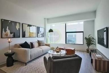 Main picture of 803 W Van Buren