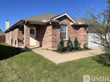 Main picture of 513 Paddle Dr