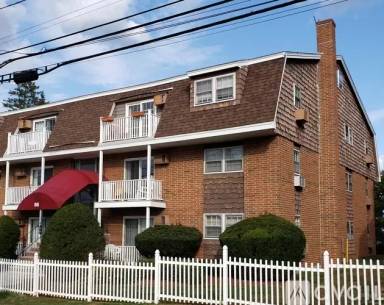 Main picture of 86 Beacon St