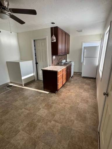 Main picture of 413 SW 17th St