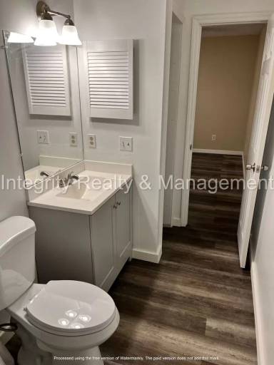 Main picture of 1862 Mackenzie Ct N