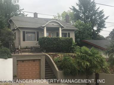 Main picture of 4216 NE 18th Ave