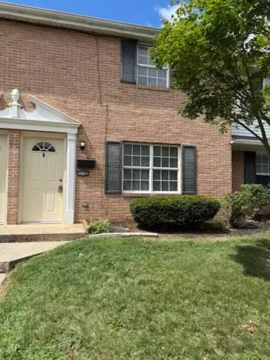 Main picture of 313 W Shady Ln