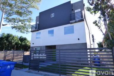 Main picture of 6226 Lexington Ave