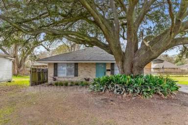 Main picture of 2518 Ernest St