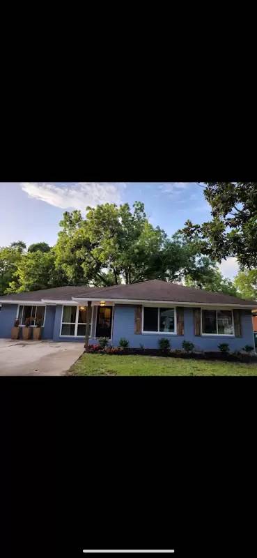 Main picture of 2306 Hialeah Dr