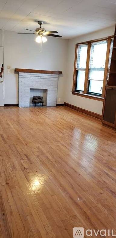Main picture of 3452 W Schubert Ave