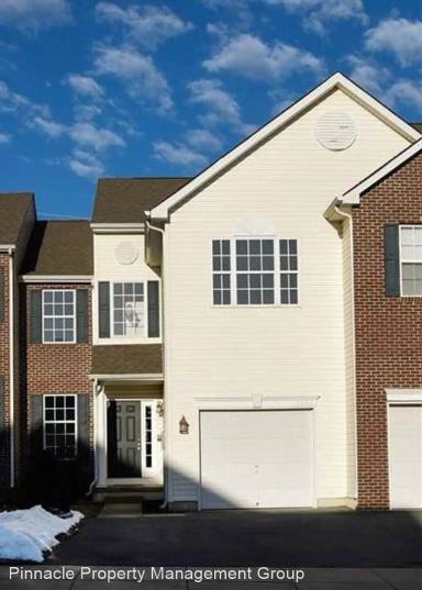 Main picture of 5494 Spring Ridge Dr W