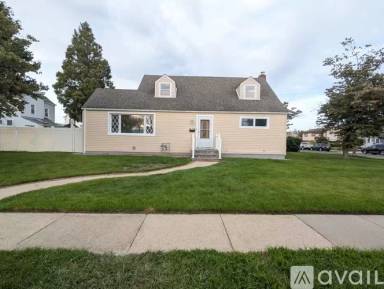 Main picture of 46 Vandewater St