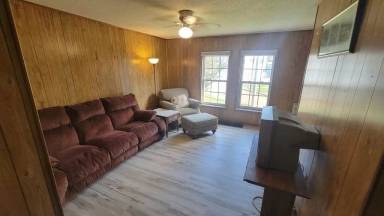 Main picture of 405 N Main St