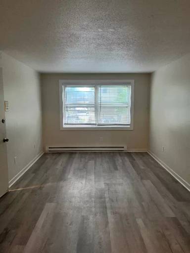 Main picture of 34 Pleasant St