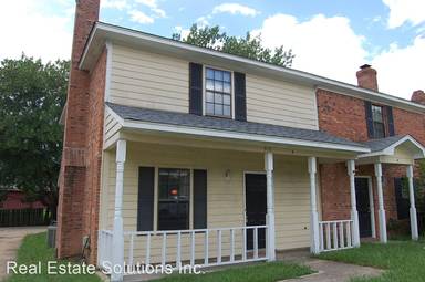 Main picture of 911 Glastonbury Cir