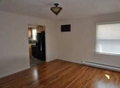 Main picture of 1508 E Wabash Ave
