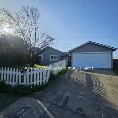 Main picture of 5 Eckert Ct