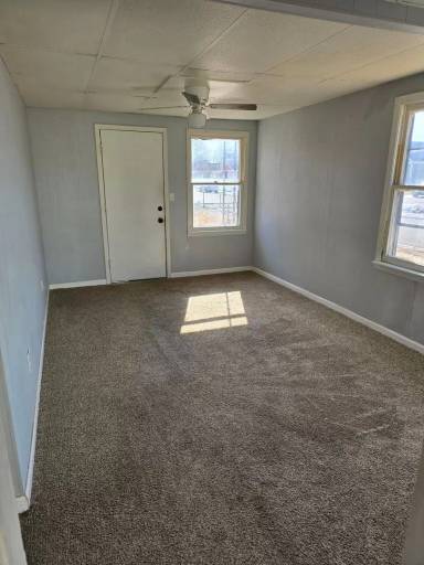 Main picture of 412 Wood River Ave