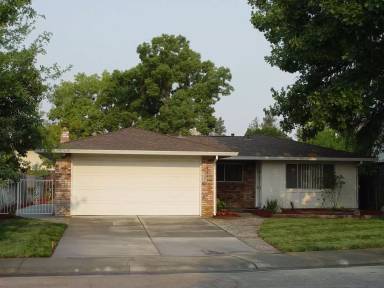 Main picture of 2843 Seine Ave