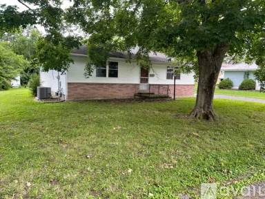 Main picture of 582 E Lebanon St