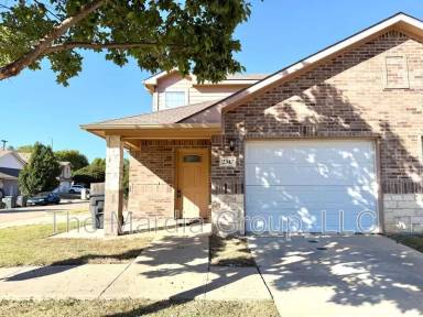 Main picture of 2347 Bloomfield Dr