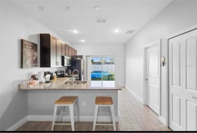 Main picture of 711 Bittern Way