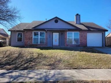 Main picture of 1616 Bobby Lee Dr