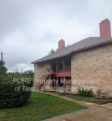 Main picture of 819 Betty Ct